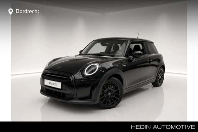 MINI Cooper (2023) thumbnail 1