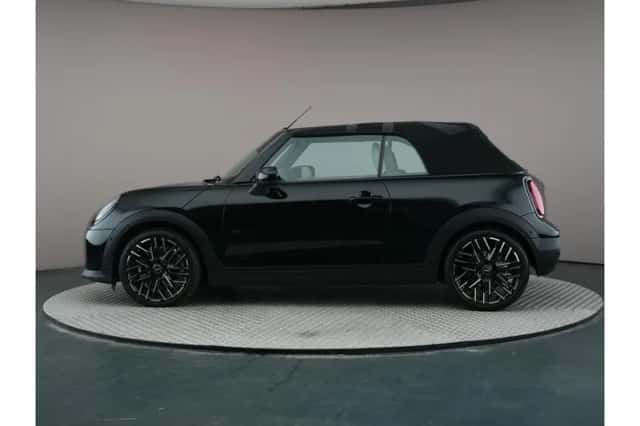 MINI Cooper S (2025) thumbnail 3