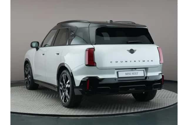 MINI Countryman (2025) thumbnail 2