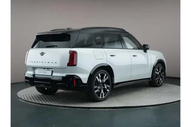 MINI Countryman (2025) thumbnail 3
