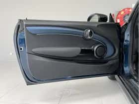 MINI Cooper (2022) thumbnail 9