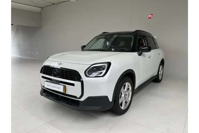 MINI Countryman (2024) thumbnail 3