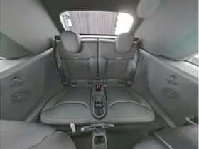 MINI Cooper (2025) thumbnail 8