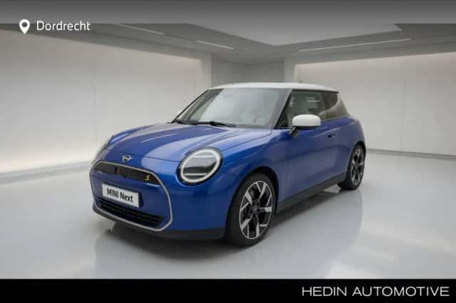 MINI Electric (2025) thumbnail 1