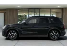 MINI Countryman (2025) thumbnail 2