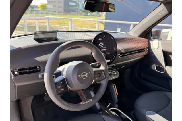 MINI Electric (2026) thumbnail 5