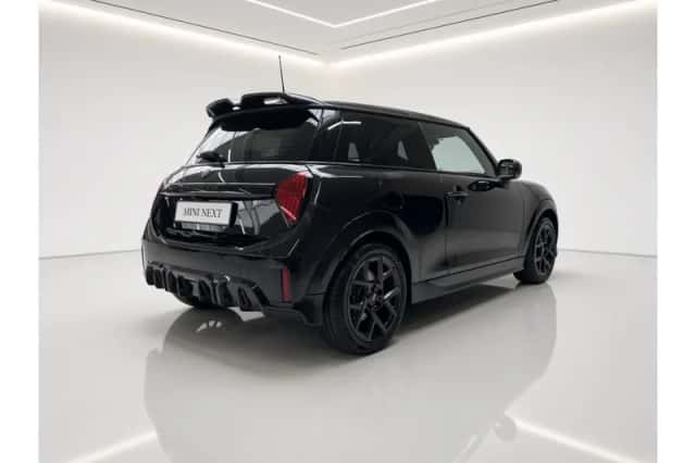 MINI Cooper (2025) thumbnail 3
