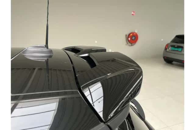 MINI Cooper (2025) thumbnail 6