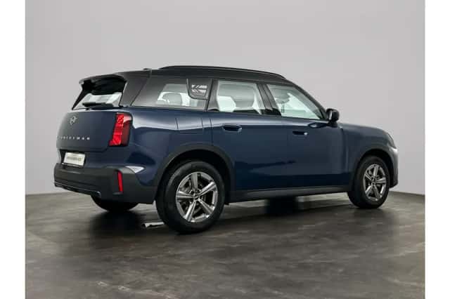 MINI Countryman (2024) thumbnail 2
