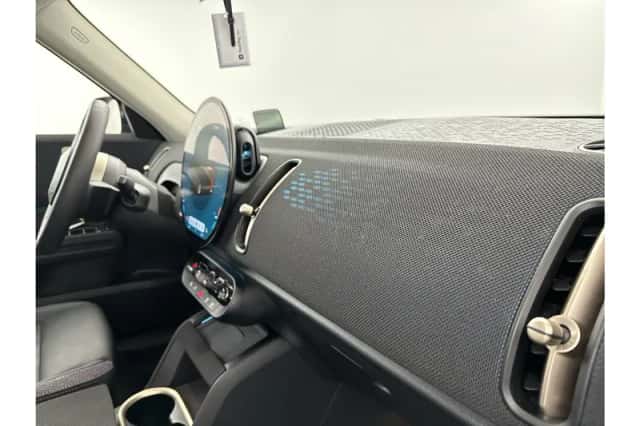 MINI Countryman (2024) thumbnail 12