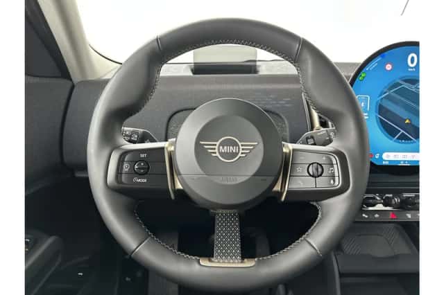 MINI Countryman (2024) thumbnail 9