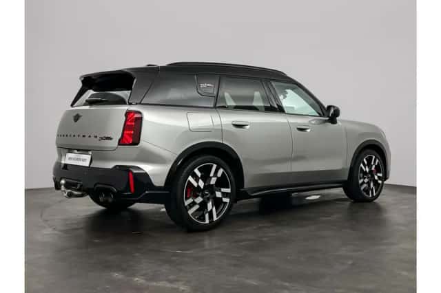 MINI Countryman (2024) thumbnail 3