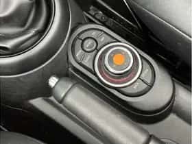 MINI Cooper (2018) thumbnail 14