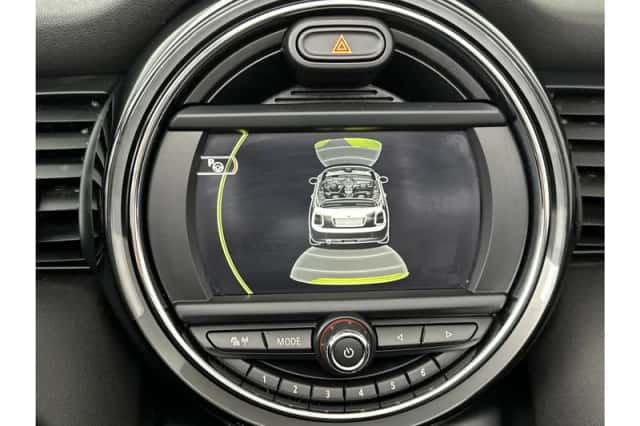 MINI Cooper (2018) thumbnail 15