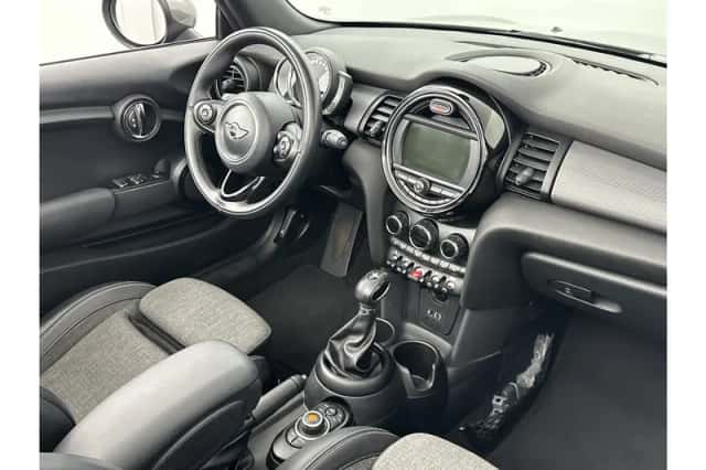 MINI Cooper (2018) thumbnail 22