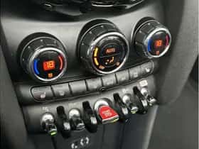 MINI Cooper (2018) thumbnail 23
