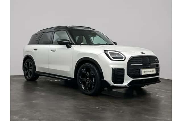 MINI Countryman (2025) thumbnail 2