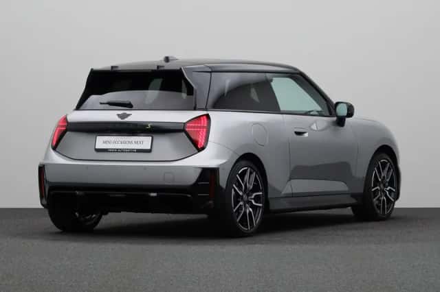 MINI Mini Electric (2025) thumbnail 2