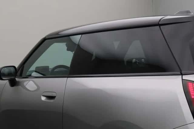 MINI Mini Electric (2025) thumbnail 3