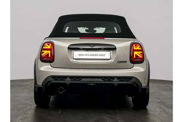 MINI Cooper (2023) thumbnail 4