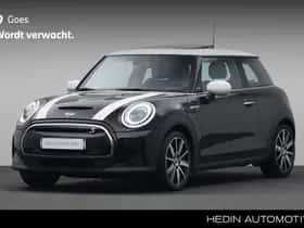 MINI Electric (2022) thumbnail 1