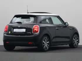 MINI Electric (2022) thumbnail 2