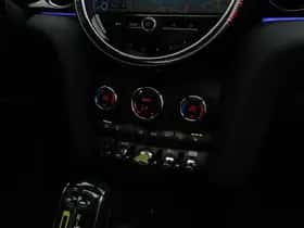 MINI Electric (2022) thumbnail 15