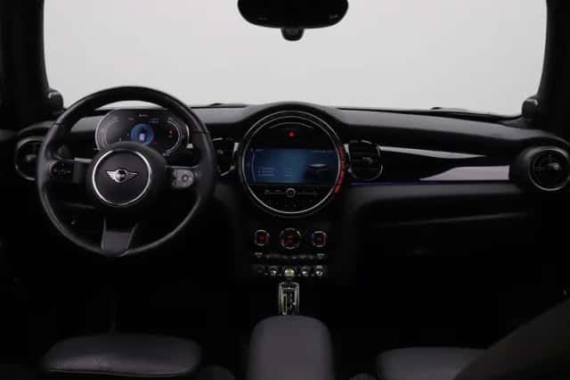 MINI Electric (2022) thumbnail 3