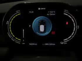 MINI Electric (2022) thumbnail 5
