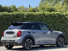 MINI Cooper S (2022) thumbnail 2