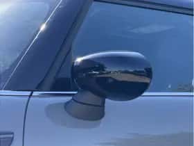 MINI Cooper S (2022) thumbnail 5