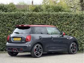 MINI Cooper (2019) thumbnail 2