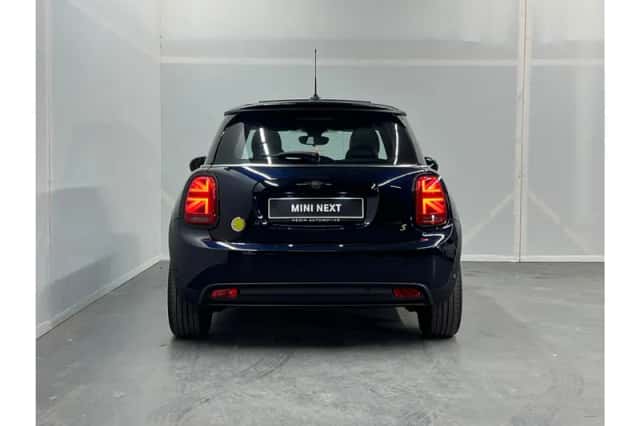 MINI Electric (2022) thumbnail 5