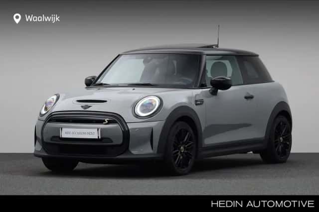 MINI Electric (2022) thumbnail 1
