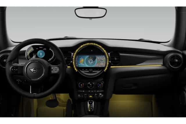 MINI Electric (2022) thumbnail 3