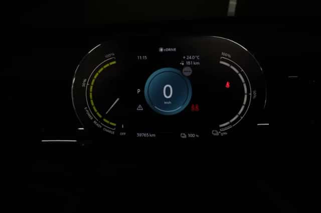 MINI Electric (2022) thumbnail 5