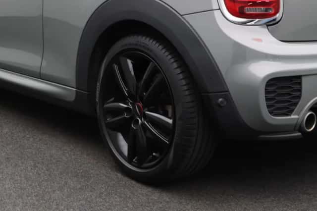 MINI Cooper (2020) thumbnail 5