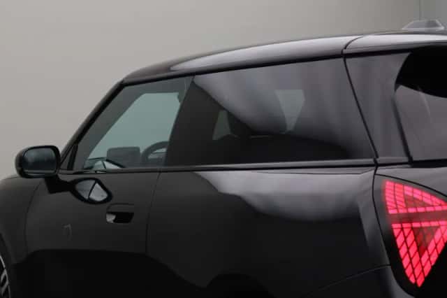 MINI Mini Electric (2025) thumbnail 3