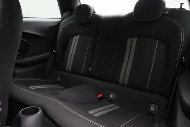 MINI Cooper (2021) thumbnail 17