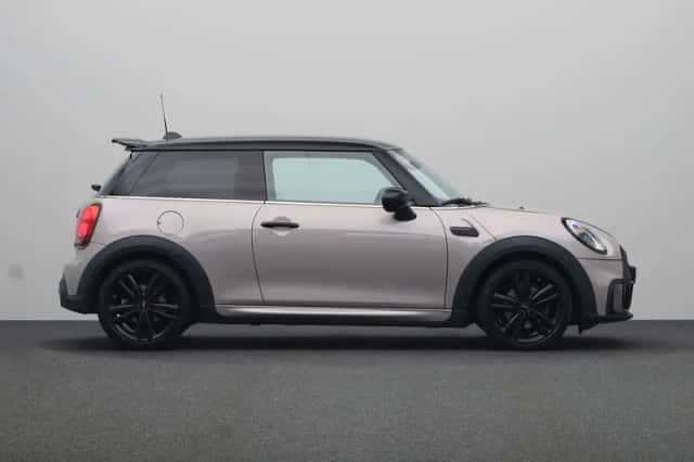 MINI Cooper (2021) thumbnail 10