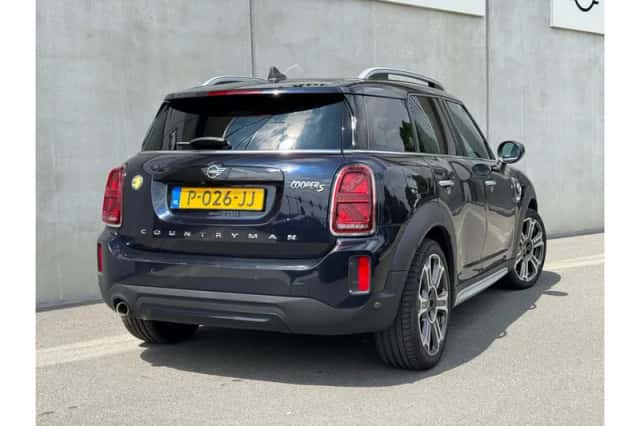 MINI Countryman (2022) thumbnail 2