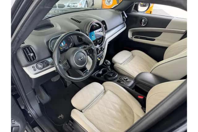 MINI Countryman (2022) thumbnail 3