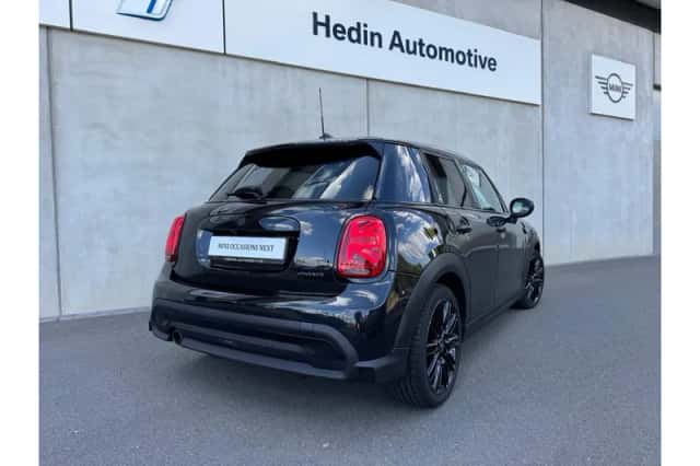 MINI Cooper (2023) thumbnail 4