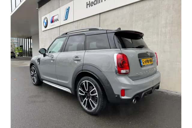 MINI Countryman (2019) thumbnail 3
