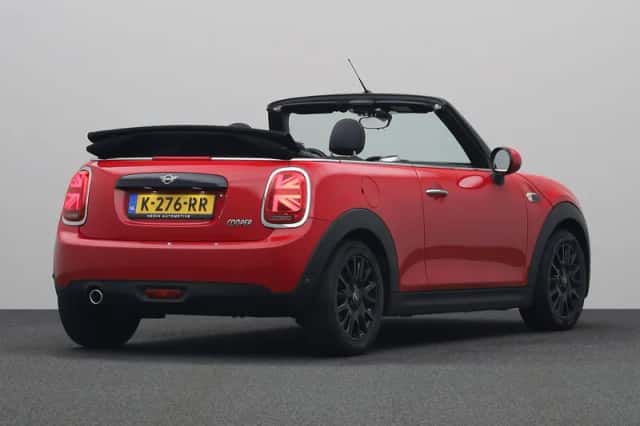 MINI Cooper (2018) thumbnail 2