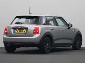 MINI One (2019) thumbnail 2