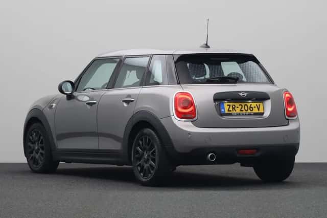 MINI One (2019) thumbnail 13
