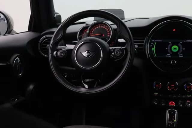 MINI Cooper (2019) thumbnail 21