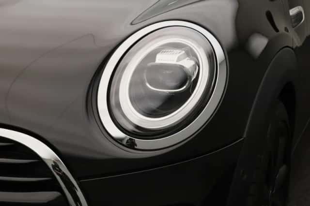 MINI Cooper (2019) thumbnail 24