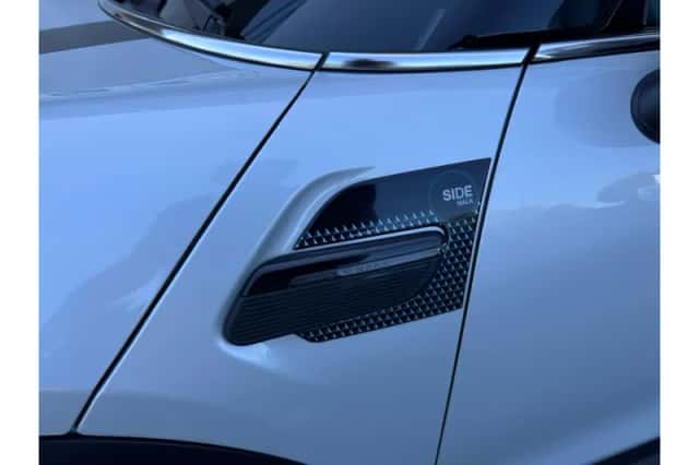 MINI Cooper (2022) thumbnail 3